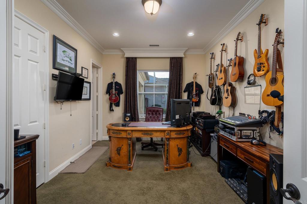 6767 Malachite Place