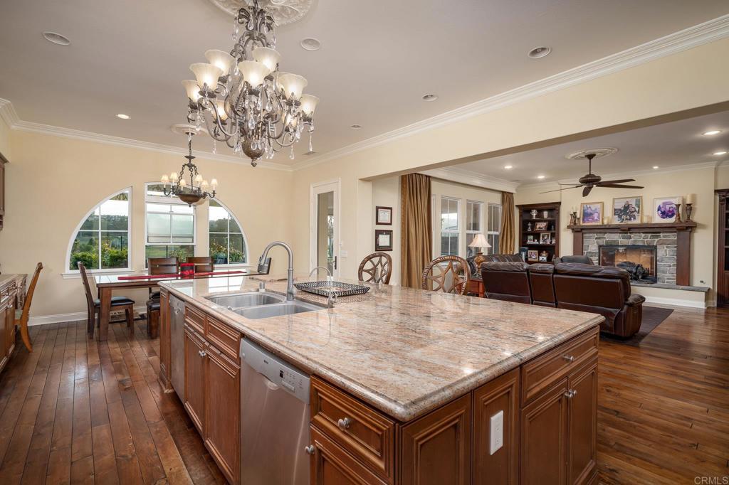 6767 Malachite Place