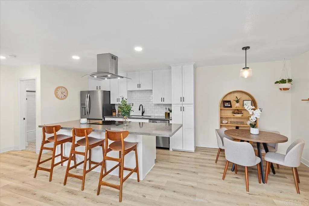 1740 S El Camino Real Unit 101, Encinitas Unit: 101