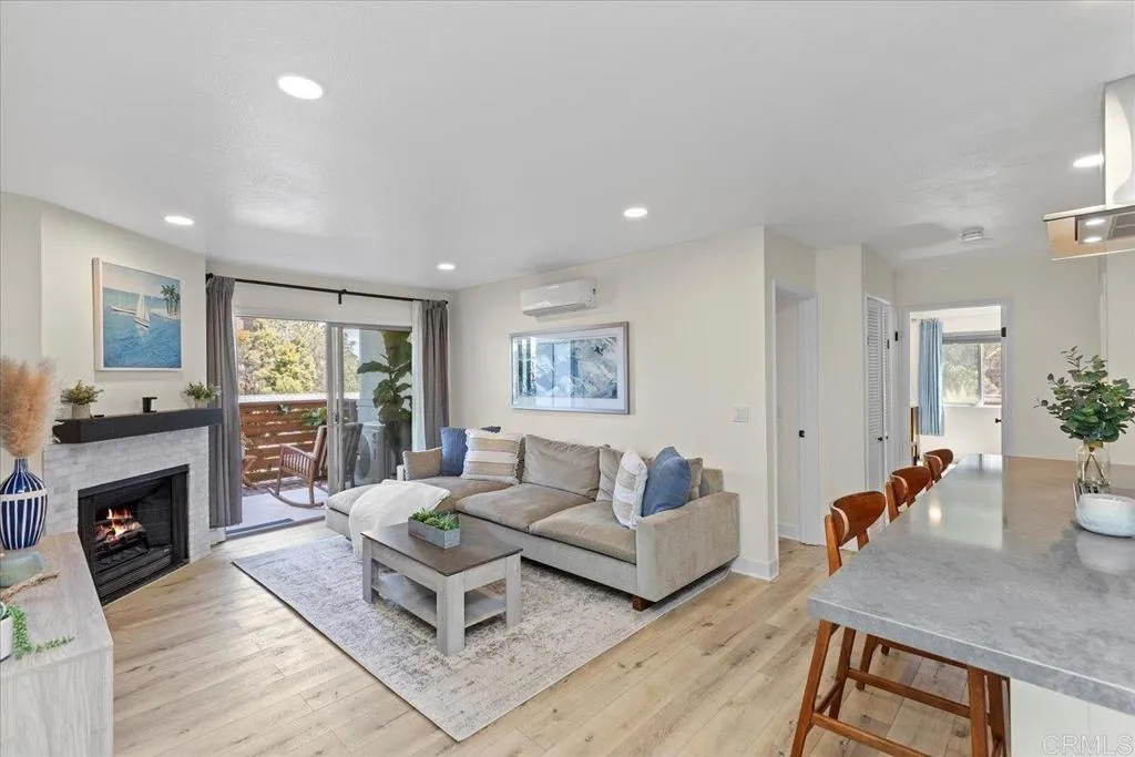 1740 S El Camino Real Unit 101, Encinitas Unit: 101