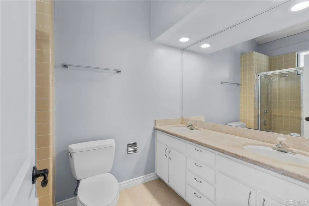 7512 Viejo Castilla Unit 21, Carlsbad Unit: 21