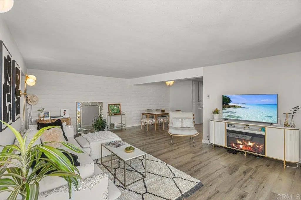 2544 Navarra Unit 12