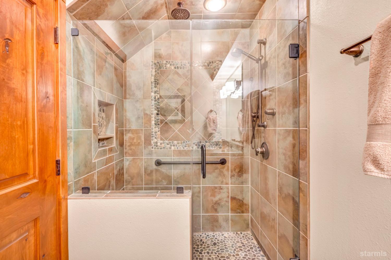 709 Lakeview Avenue Unit: 24