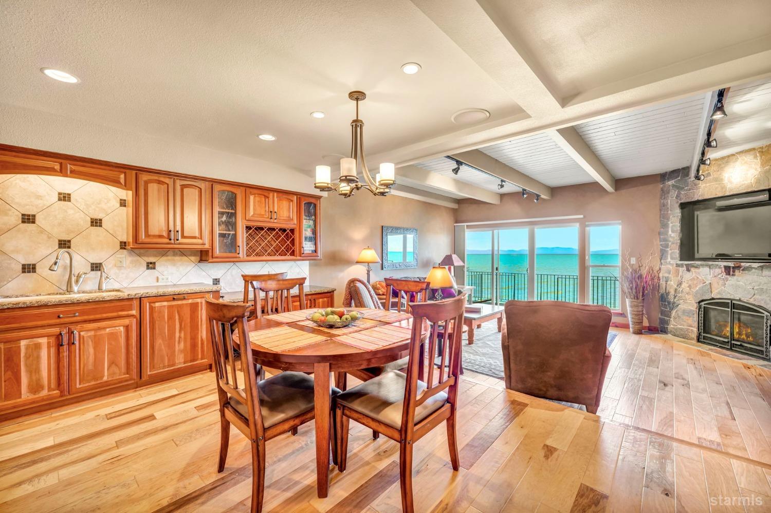 709 Lakeview Avenue Unit: 24