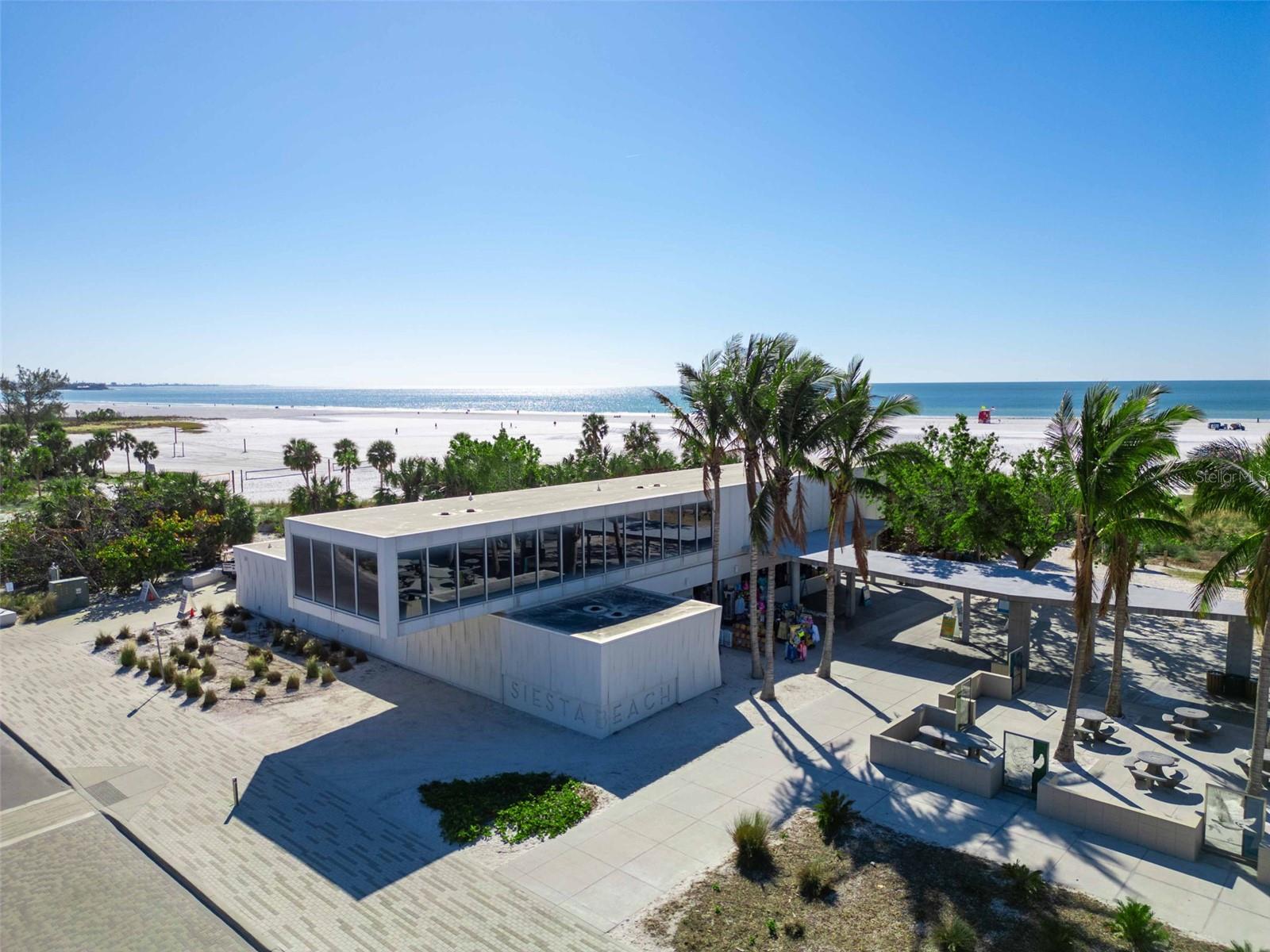 4189 ROBERTS POINT CIR