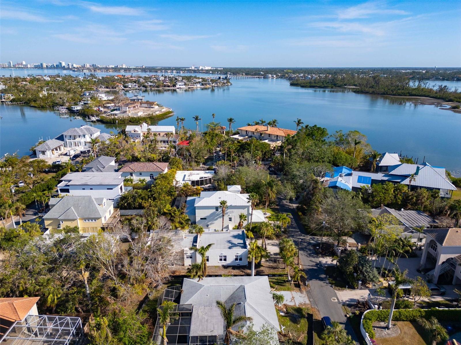 4189 ROBERTS POINT CIR