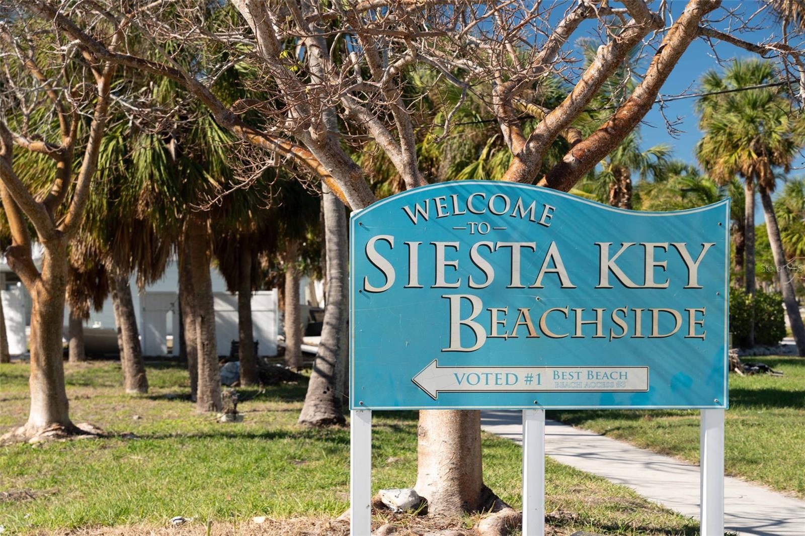 4189 ROBERTS POINT CIR