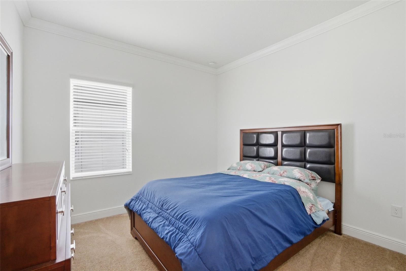 7526 RIDGELAKE CIR