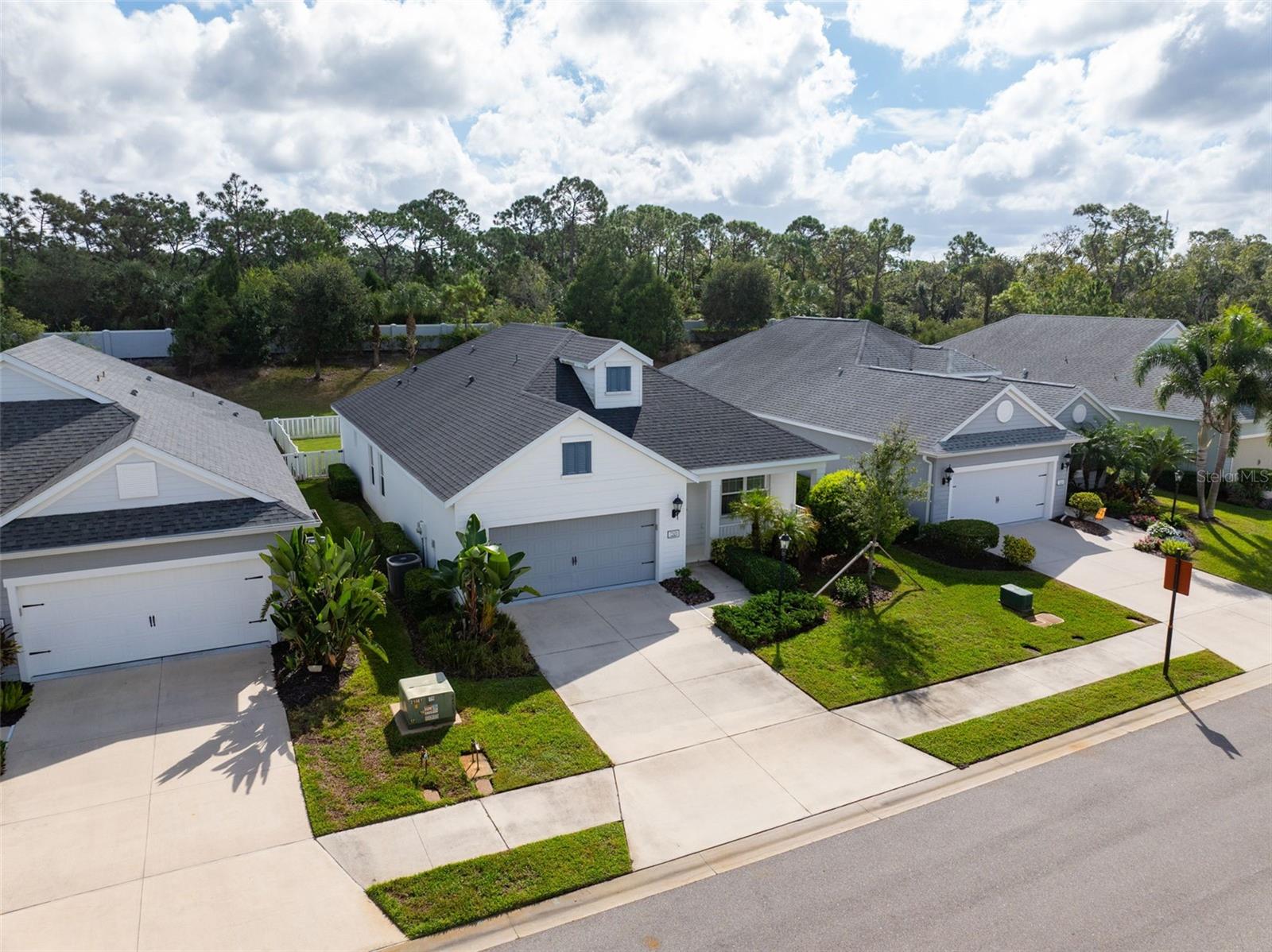 7526 RIDGELAKE CIR
