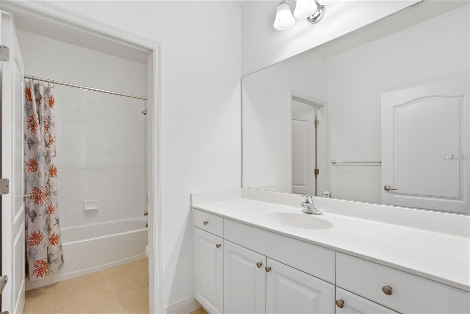 7526 RIDGELAKE CIR