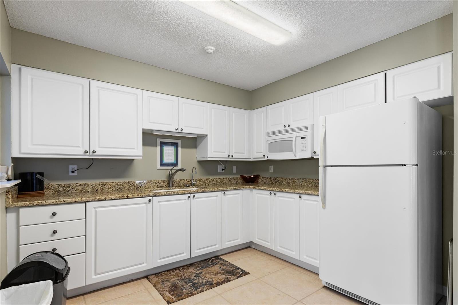 1309 SIESTA BAYSIDE DR #1309C