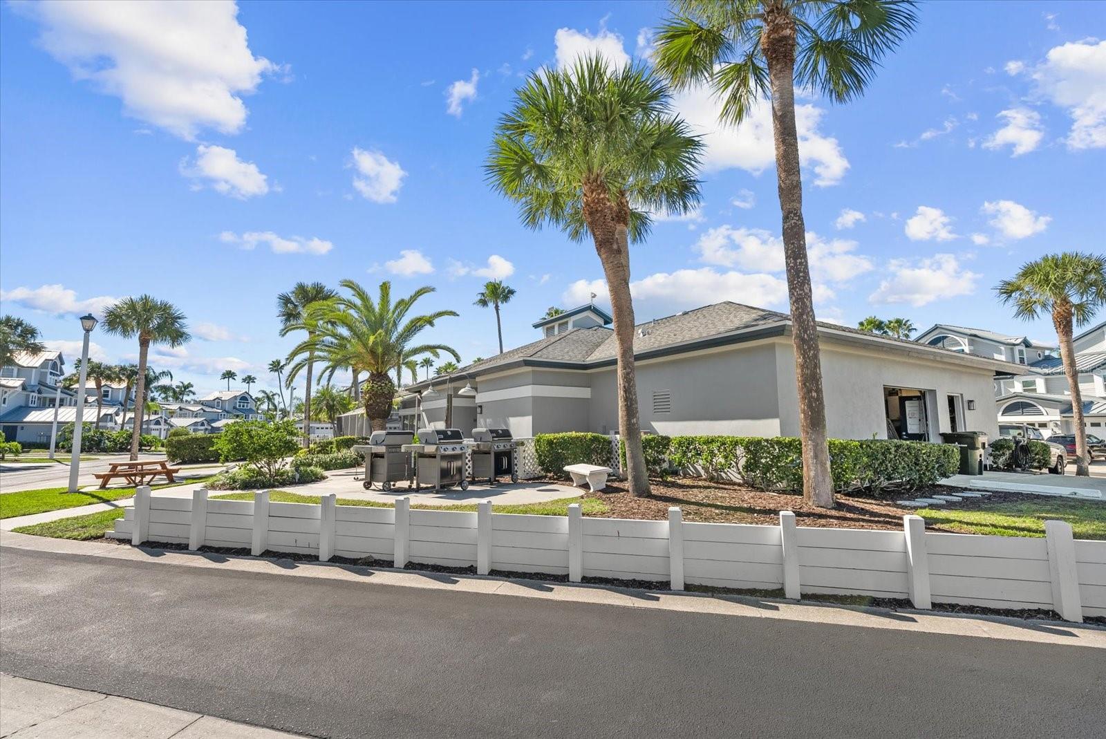 1313 SIESTA BAYSIDE DR #1313D