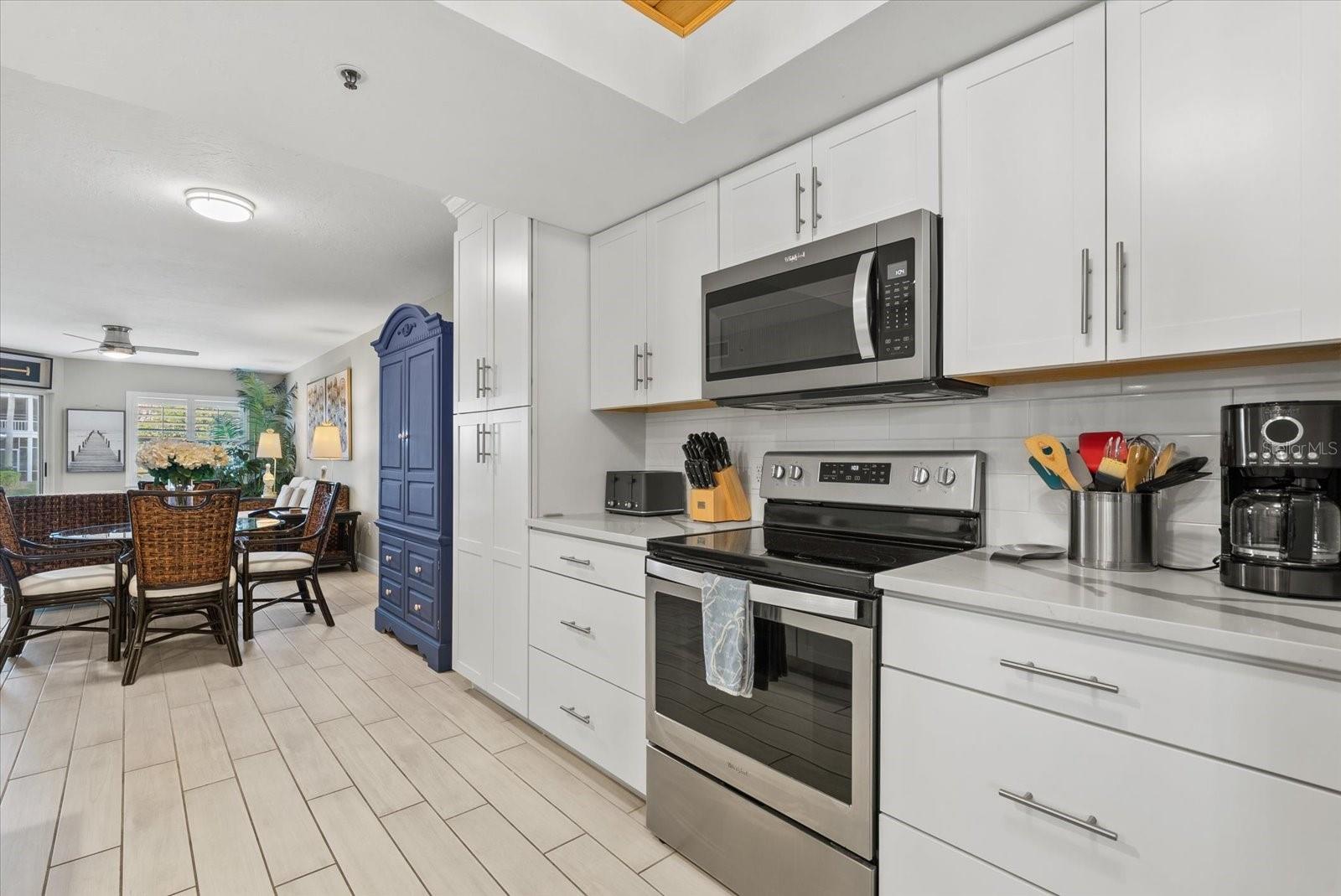 1313 SIESTA BAYSIDE DR #1313D