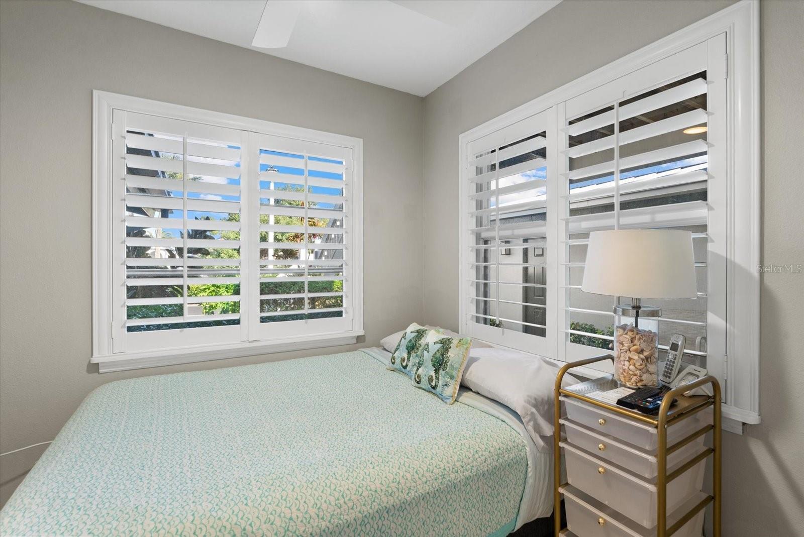 1313 SIESTA BAYSIDE DR #1313D