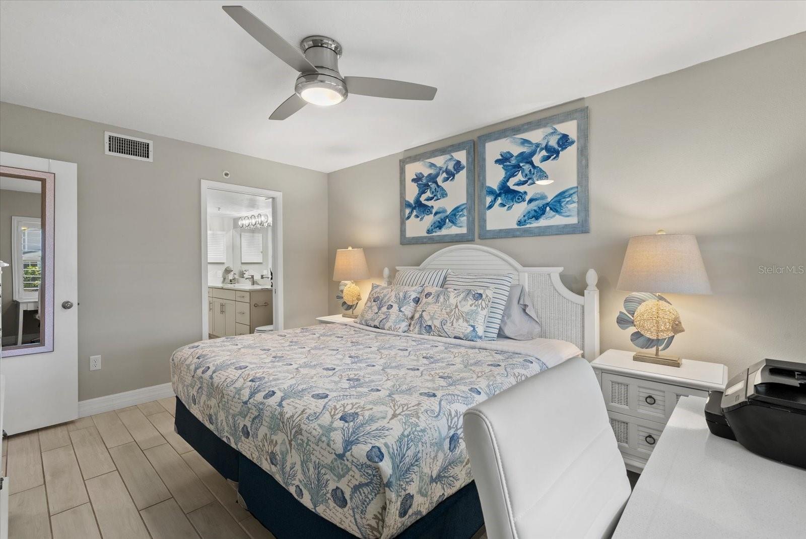 1313 SIESTA BAYSIDE DR #1313D