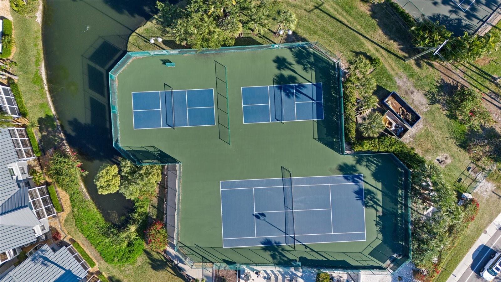 1313 SIESTA BAYSIDE DR #1313D