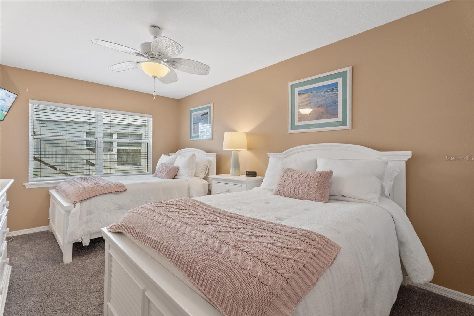 1332 SIESTA BAYSIDE DR #1332C