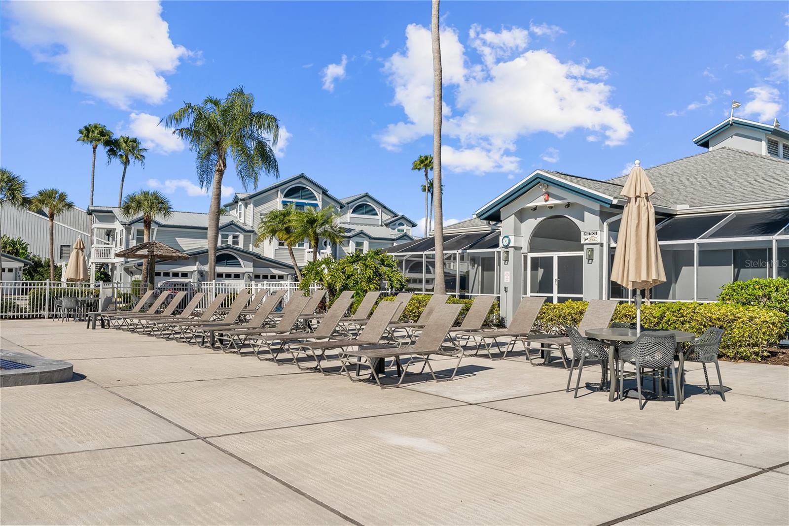 1332 SIESTA BAYSIDE DR #1332C