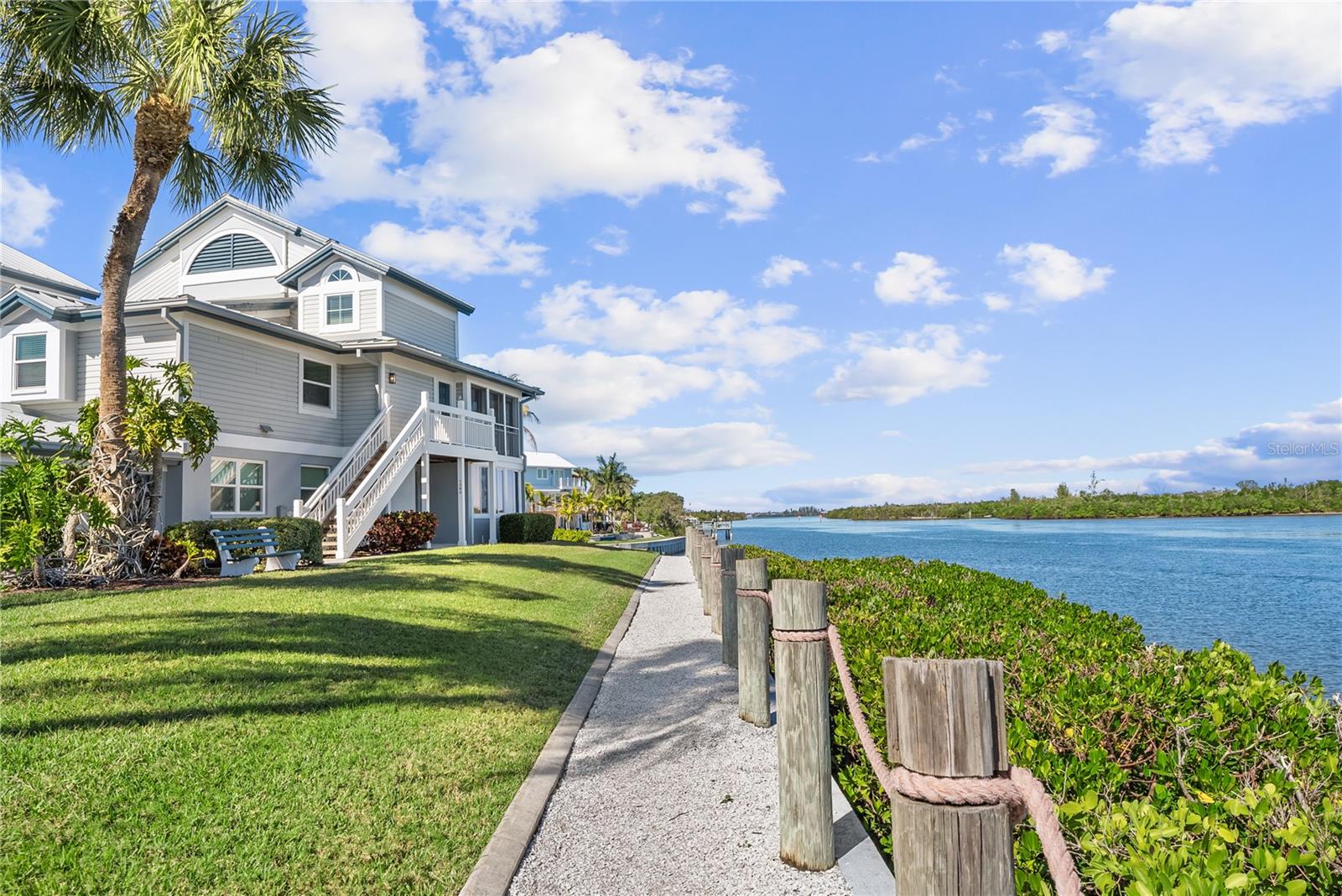 1332 SIESTA BAYSIDE DR #1332C