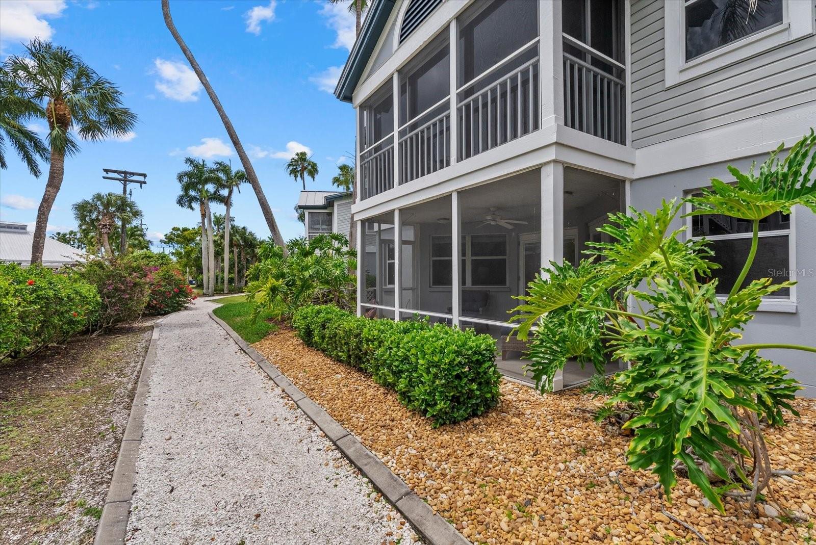 1332 SIESTA BAYSIDE DR #1332C