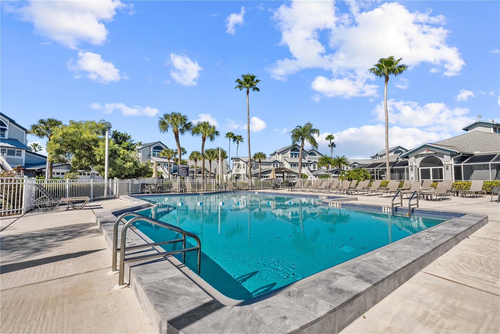 1332 SIESTA BAYSIDE DR #1332C