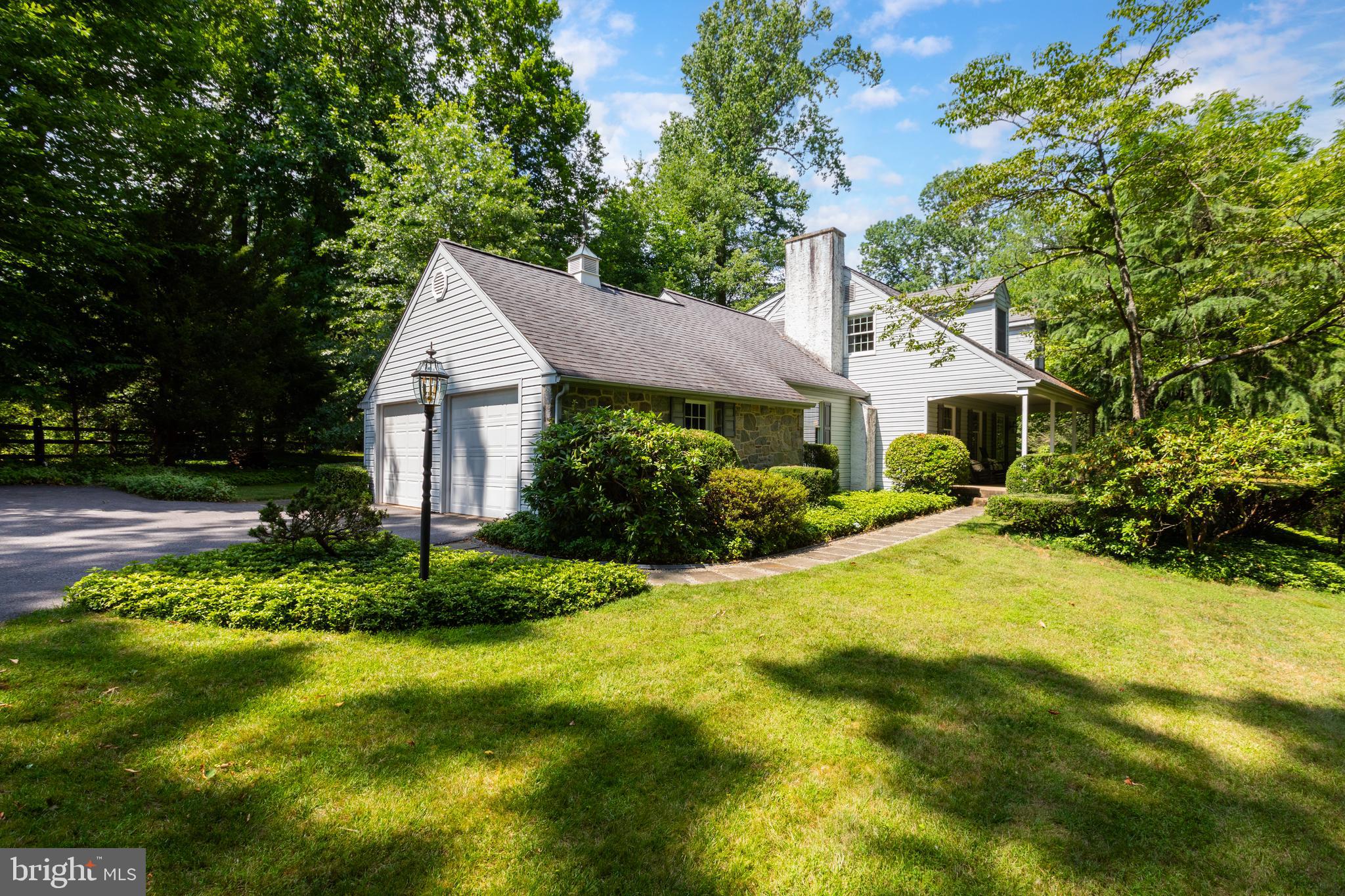 1455 GLENBROOK LANE