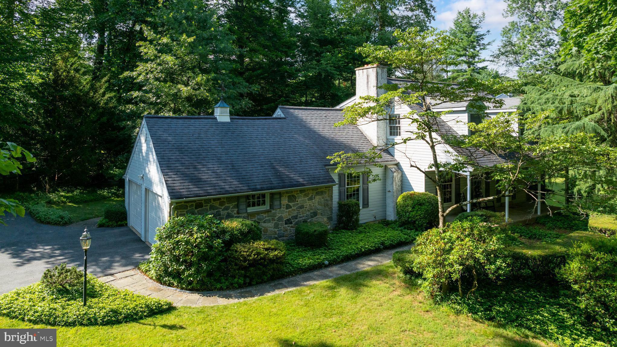 1455 GLENBROOK LANE