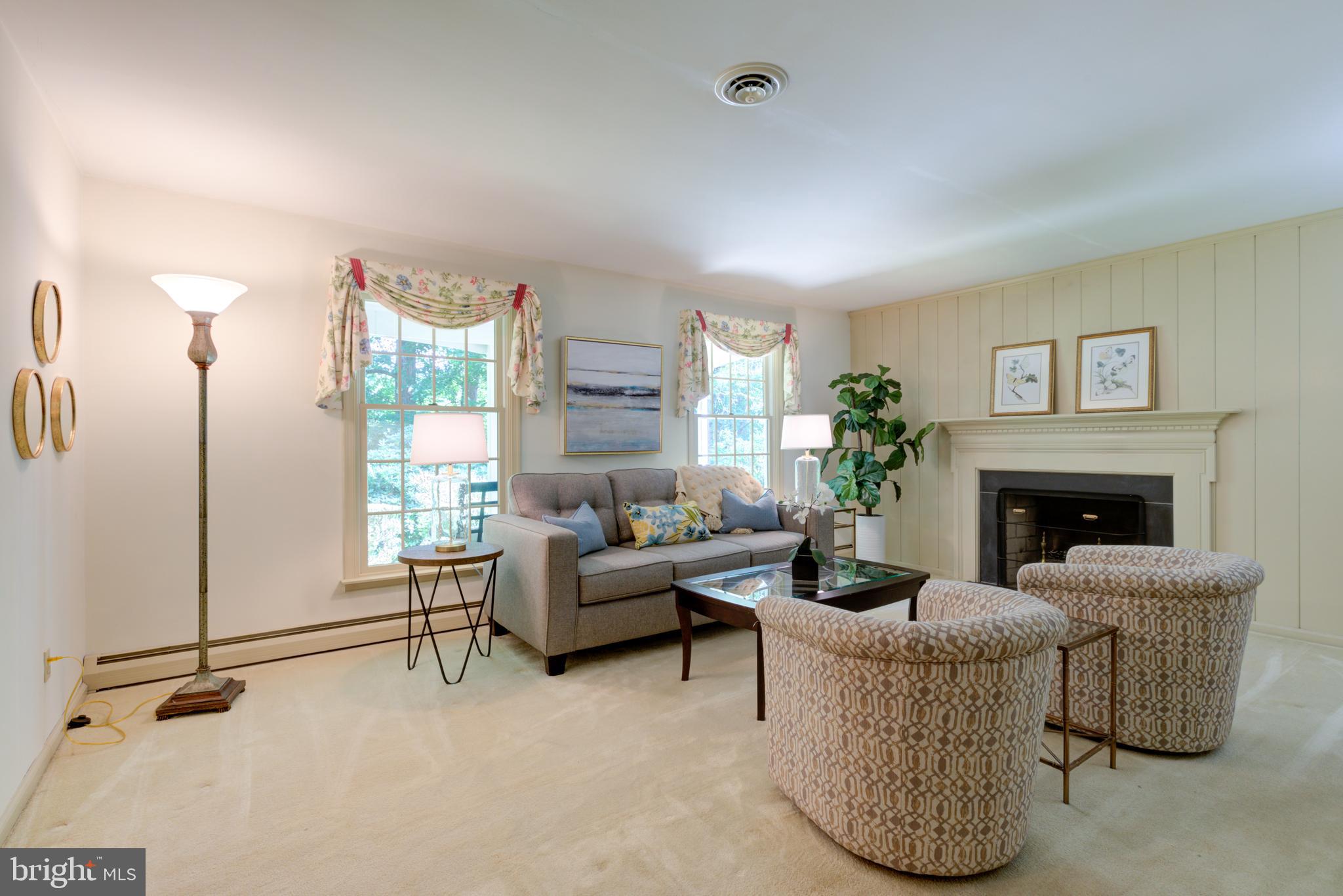 1455 GLENBROOK LANE