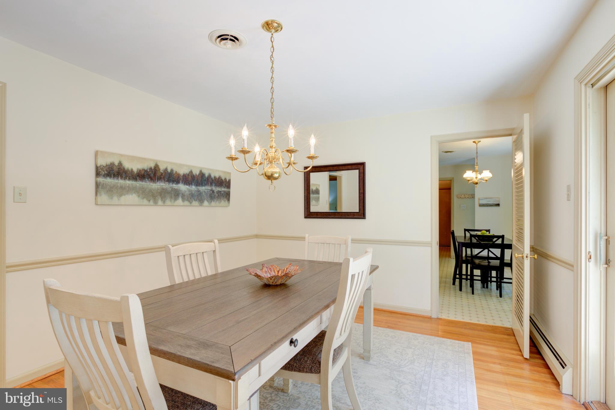 1455 GLENBROOK LANE