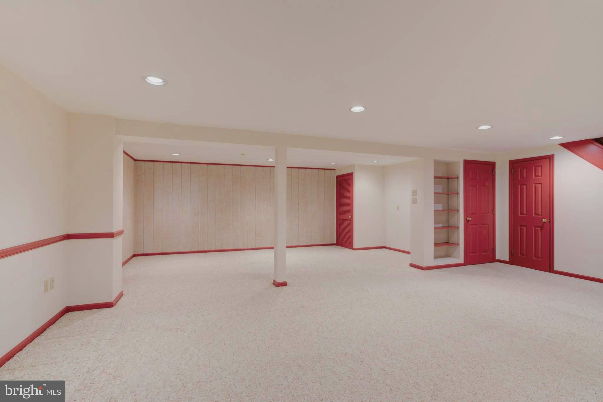 1455 GLENBROOK LANE
