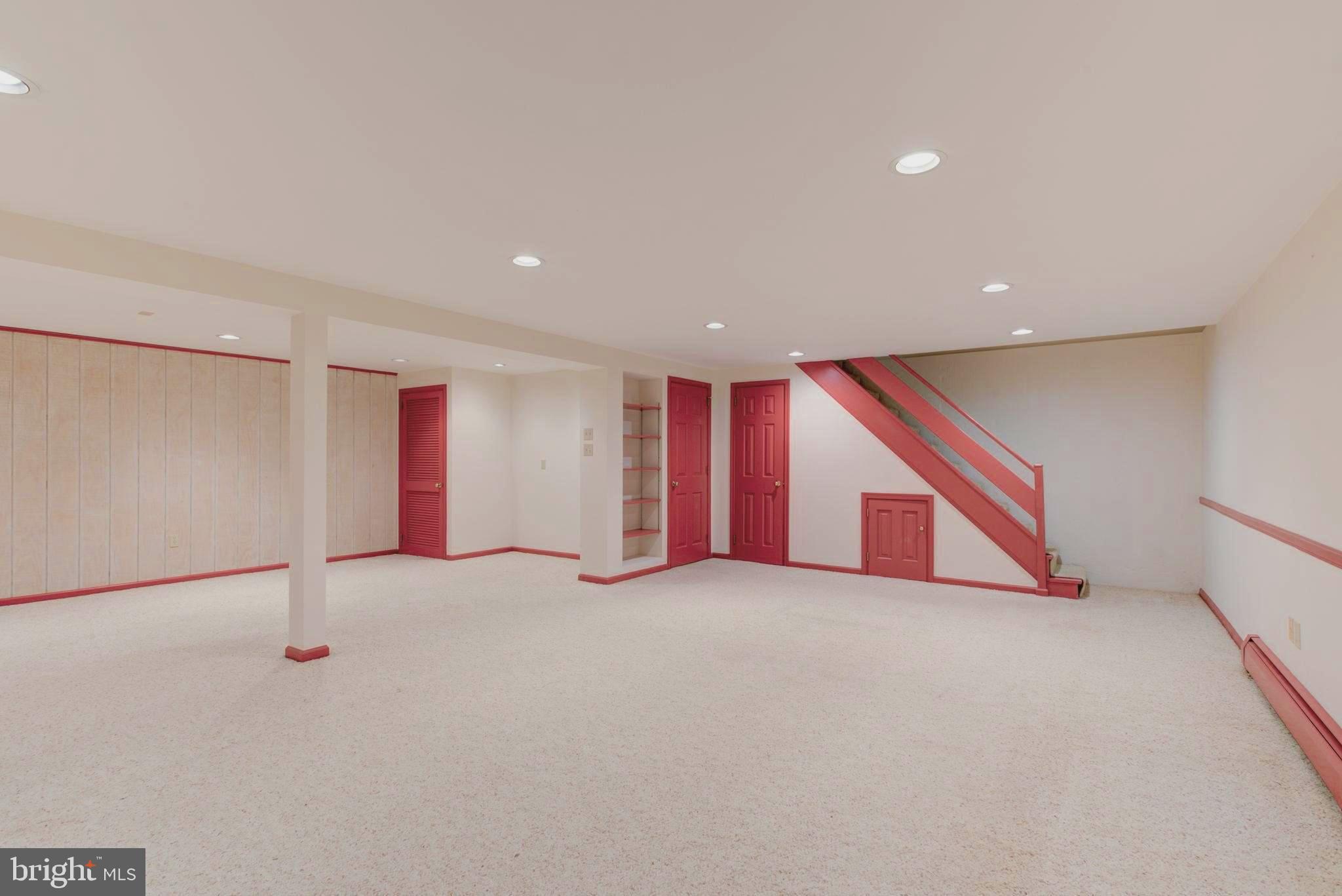 1455 GLENBROOK LANE
