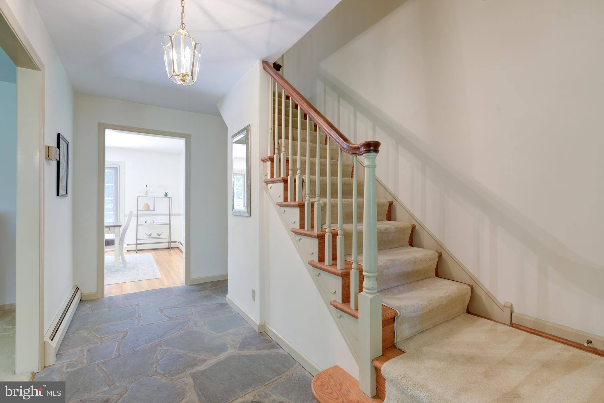 1455 GLENBROOK LANE