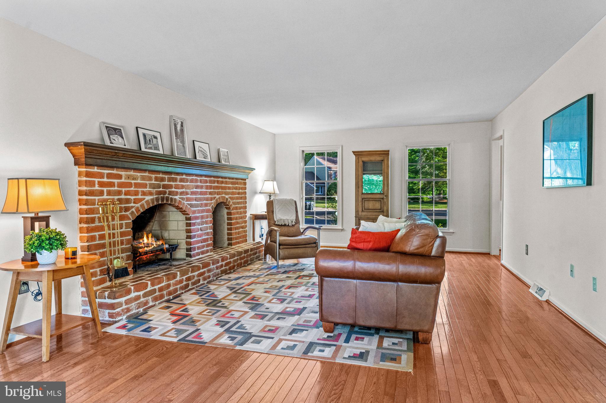 9 PAINE CIRCLE