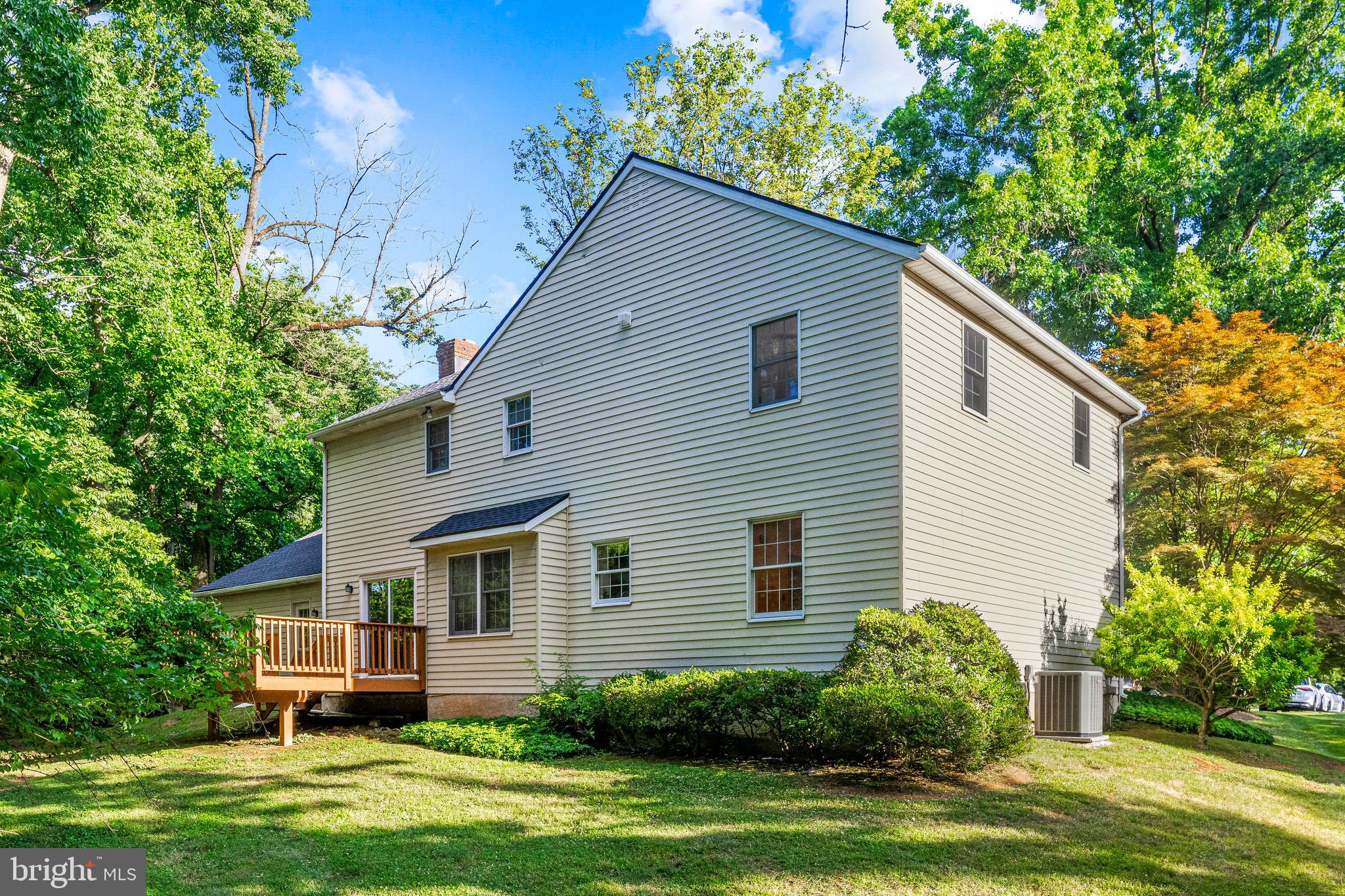 9 PAINE CIRCLE