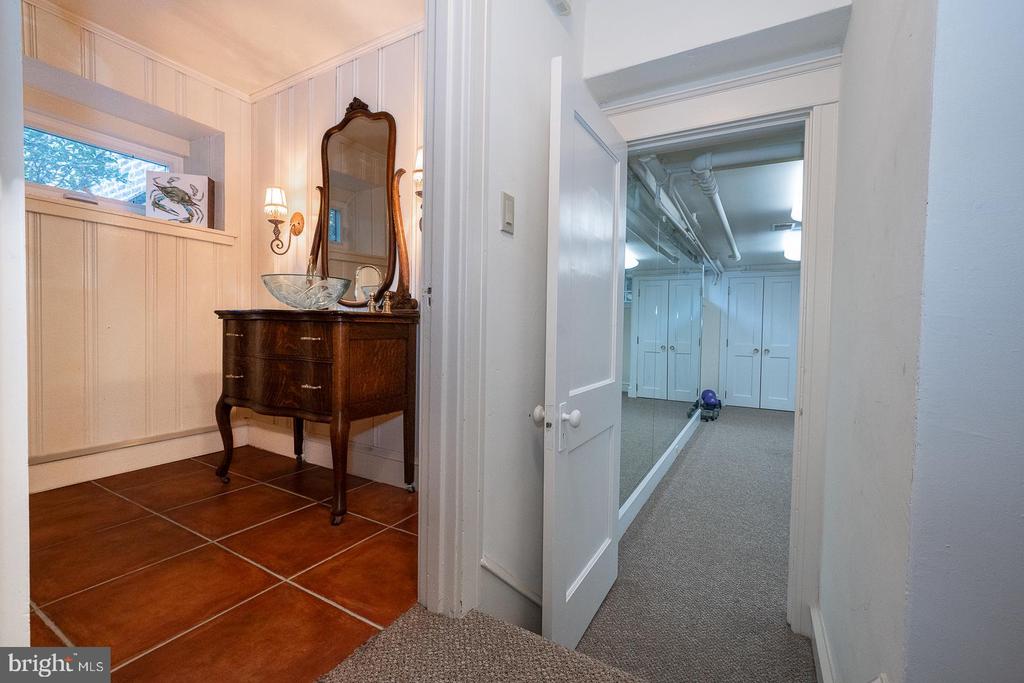 30 DEEPDALE ROAD