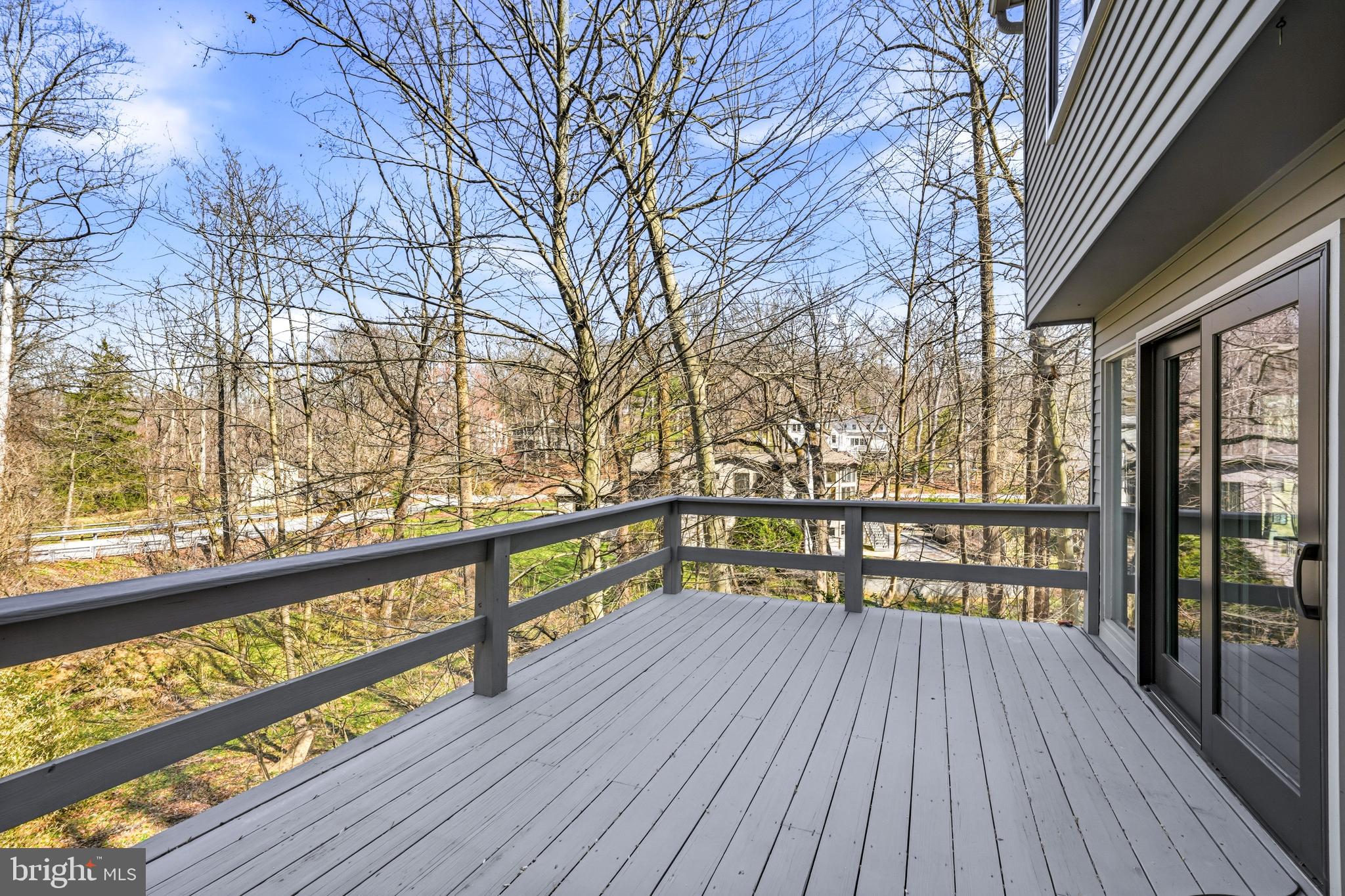 634 TWIN BRIDGE DRIVE