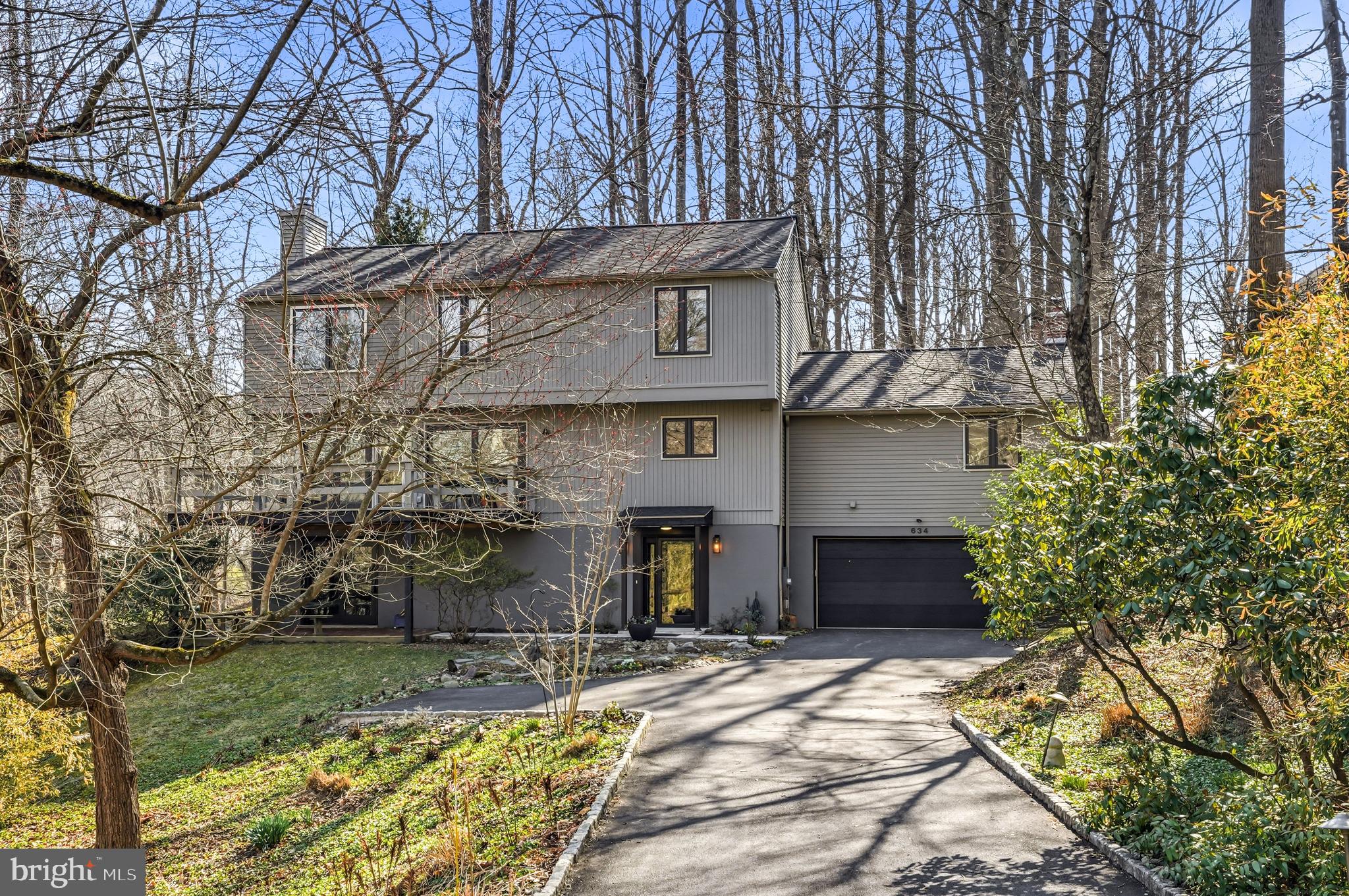 634 TWIN BRIDGE DRIVE