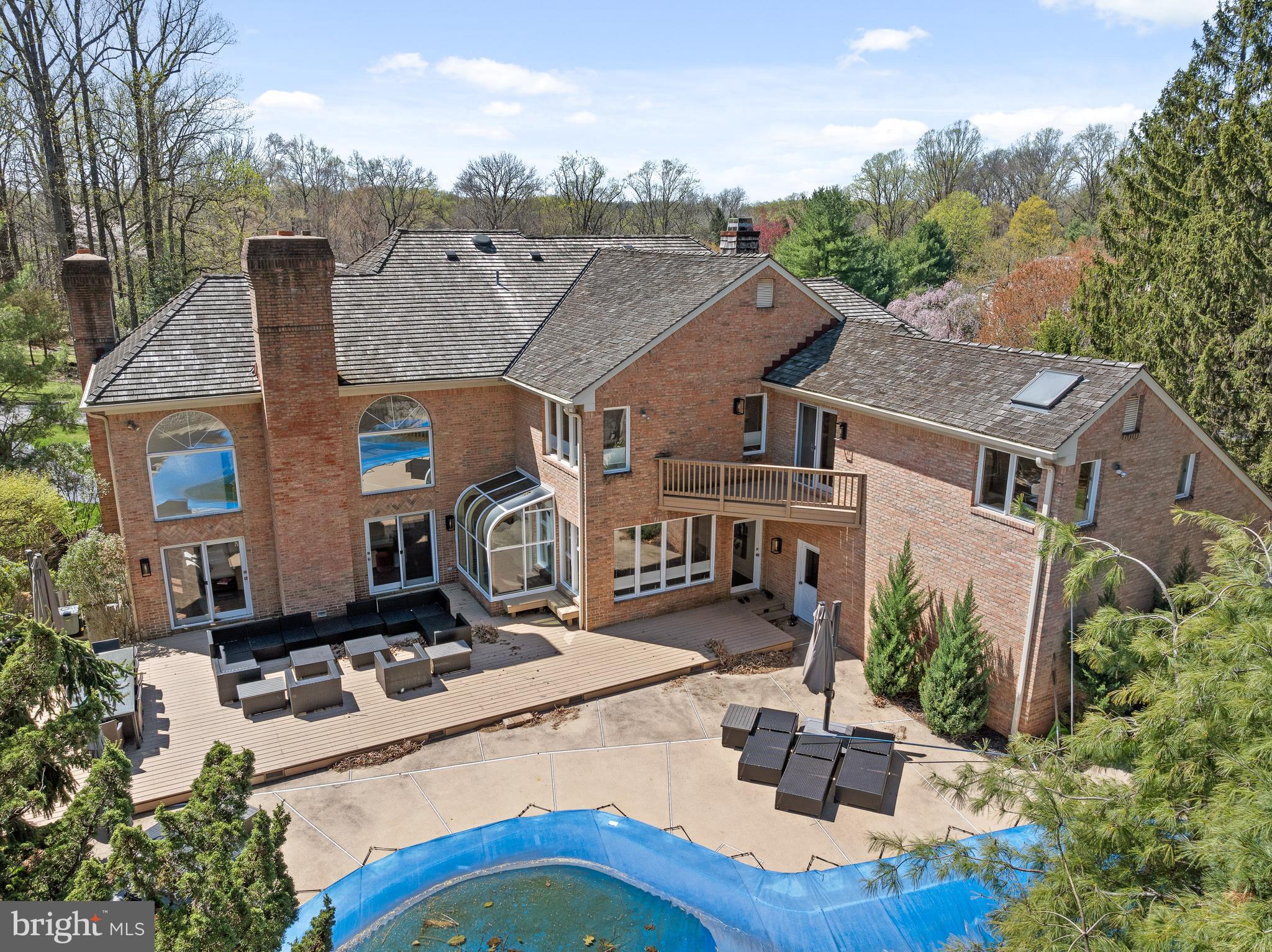 30 SLEEPY HOLLOW DRIVE