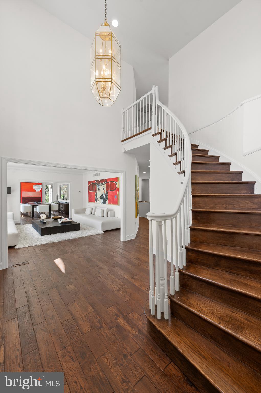 30 SLEEPY HOLLOW DRIVE