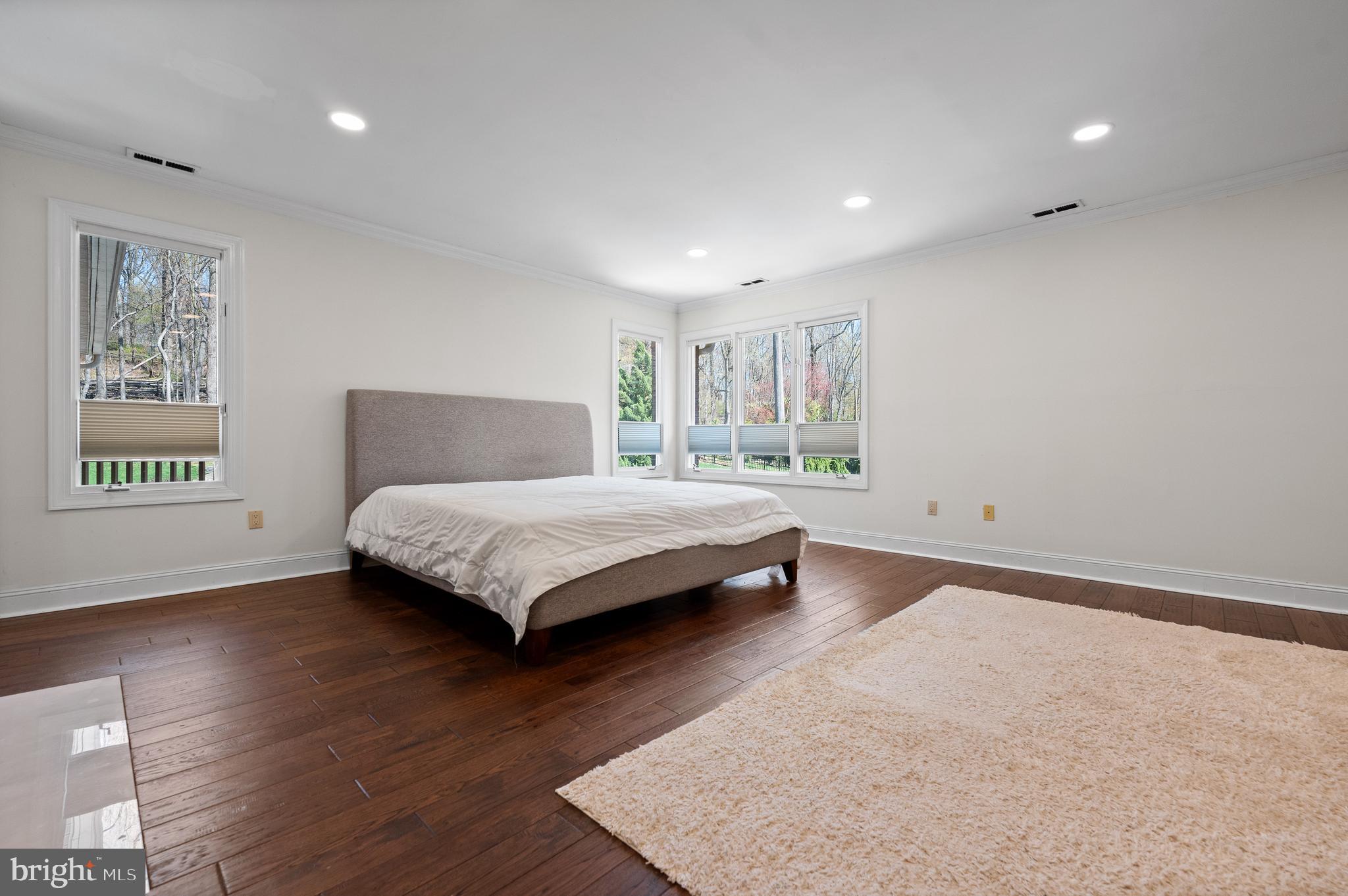 30 SLEEPY HOLLOW DRIVE
