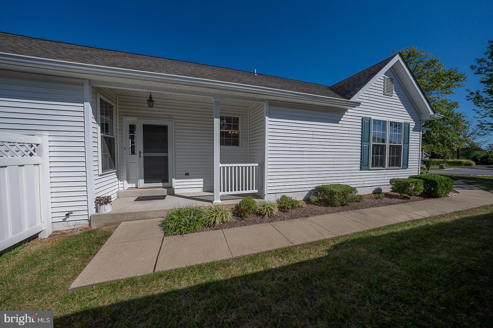 208 N SILVER FOX DRIVE