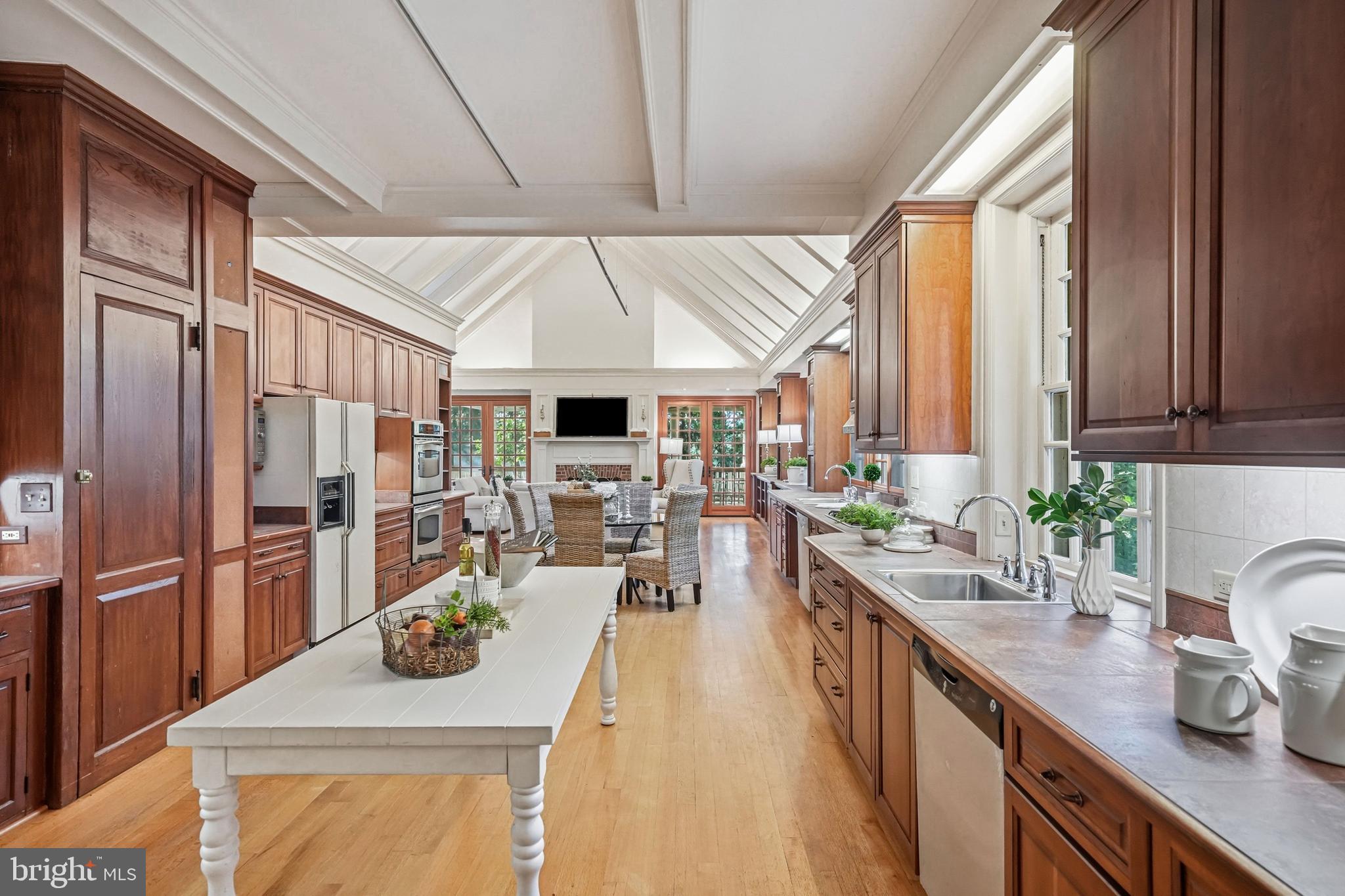 443 SAINT DAVIDS AVENUE