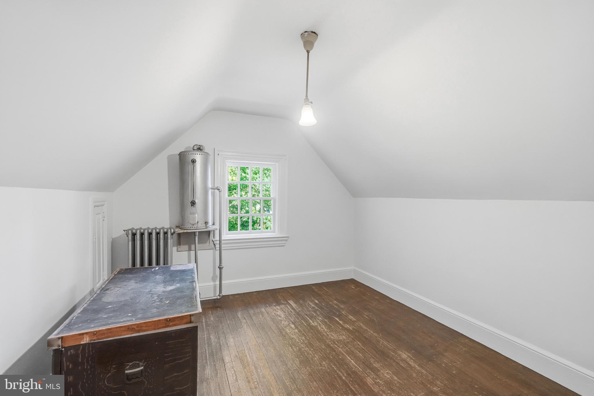443 SAINT DAVIDS AVENUE