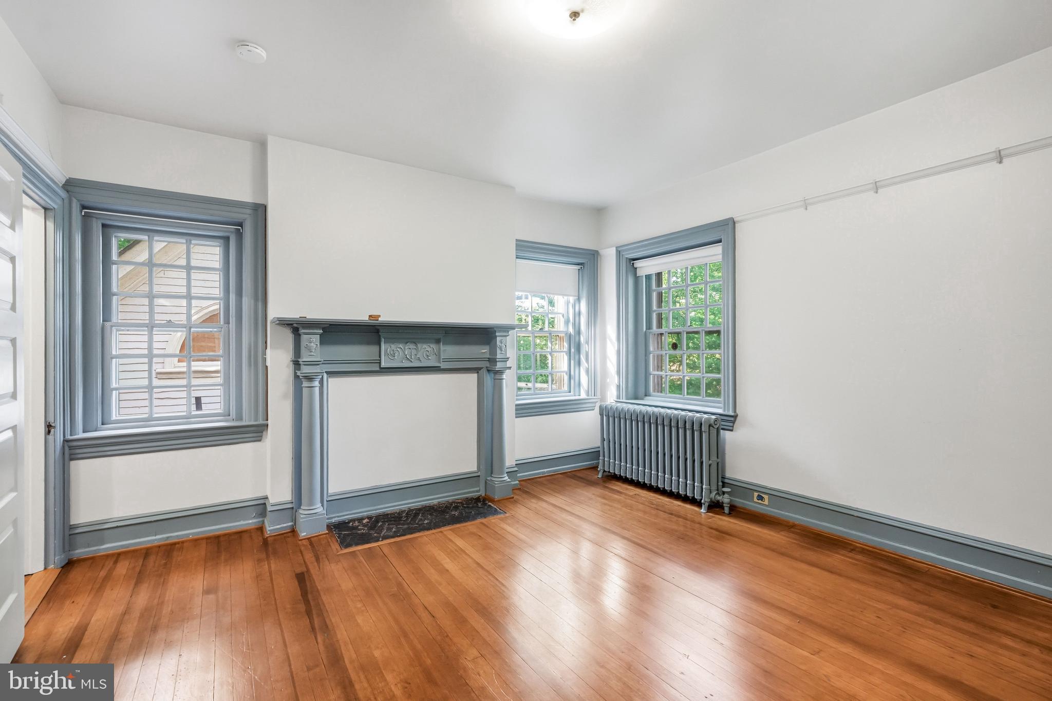 443 SAINT DAVIDS AVENUE