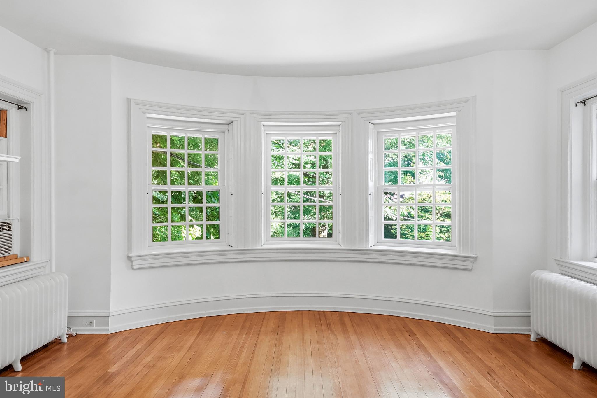 443 SAINT DAVIDS AVENUE