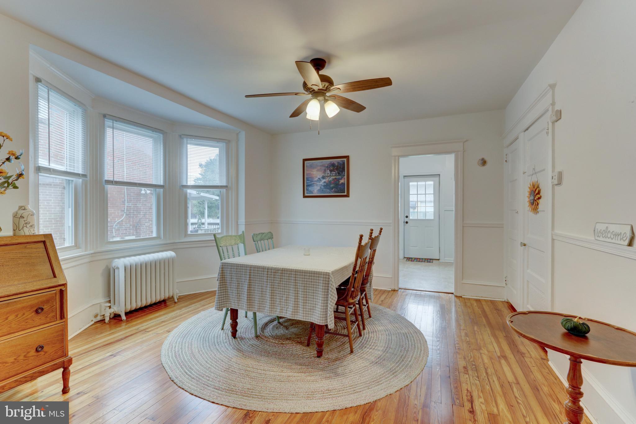 325 W WOOD STREET