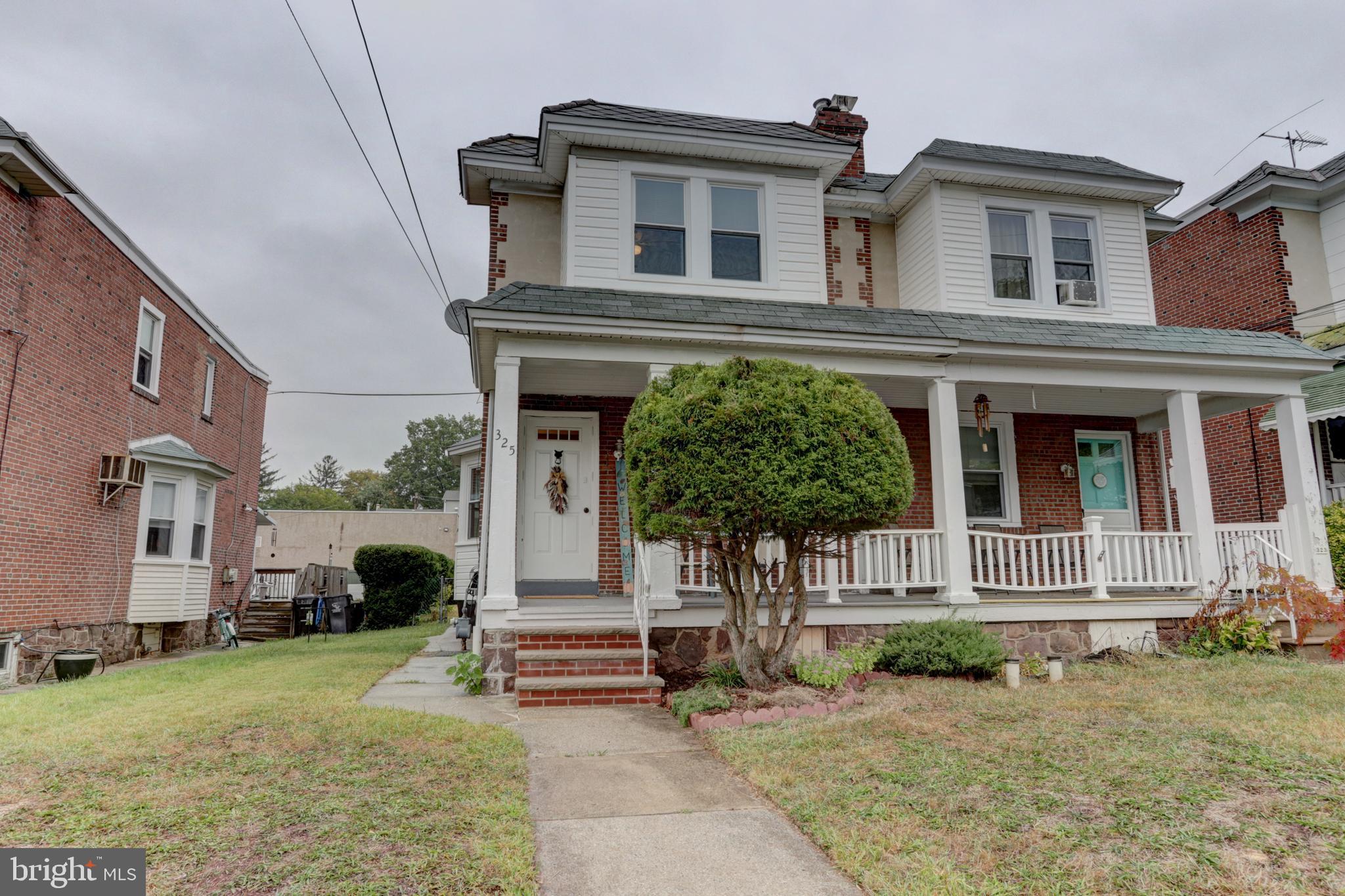 325 W WOOD STREET