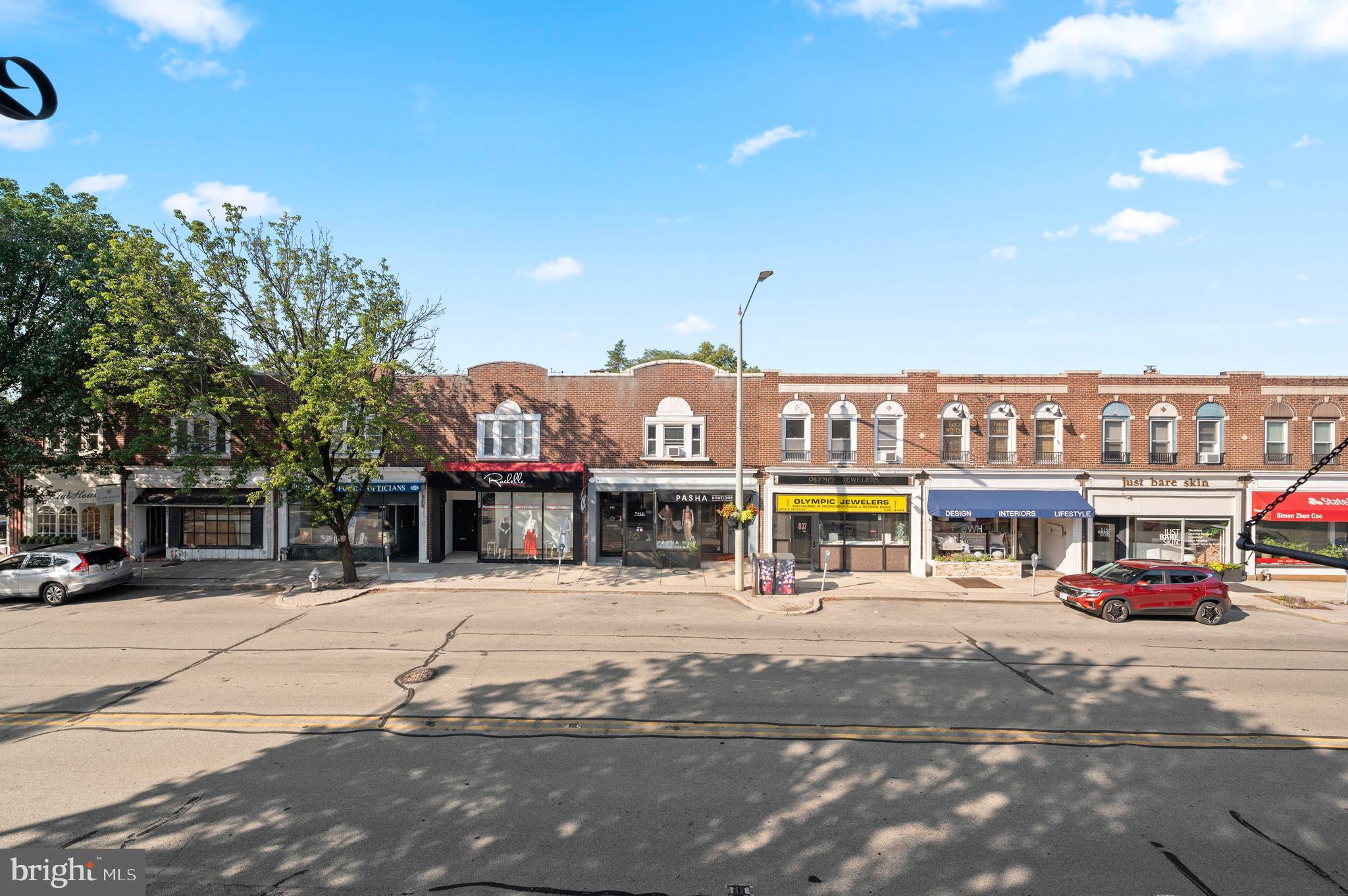 834 W LANCASTER AVENUE 2R
