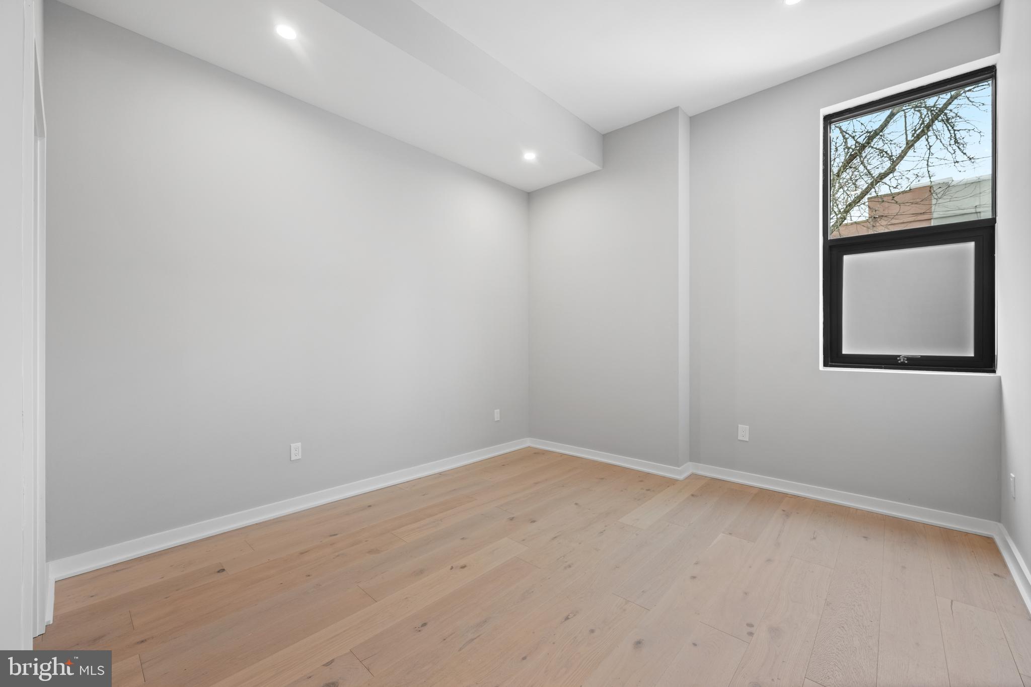 36 N NARBERTH AVENUE 2B