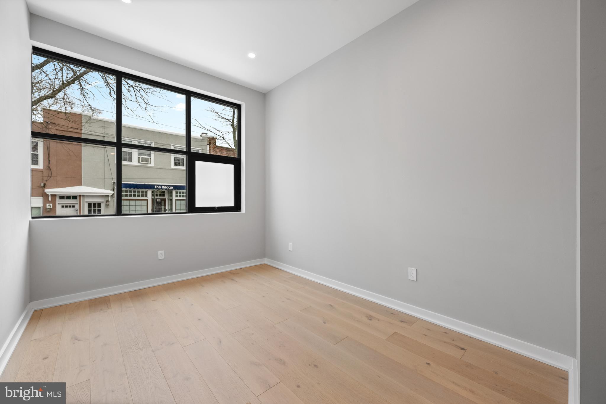 36 N NARBERTH AVENUE 2B